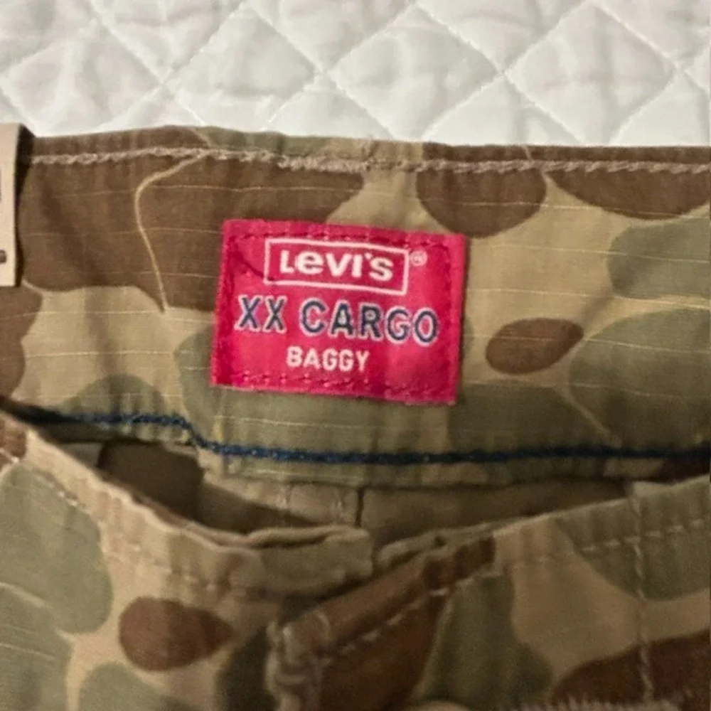 Levi's XX Cargo Baggy Pants Mens 31x32 Camo Utility Adjustable Waist Cotton NEW